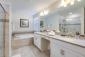 High End Champions Gate 6 Bdrm