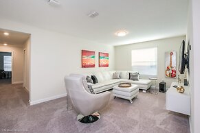 High End Champions Gate 6 Bdrm