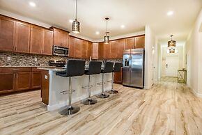 6bed 4Ba Villa Game Room Pool Spa