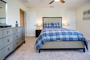 5 Bedroom House for 10 at Storey Lake