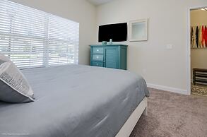 5 Bedroom House for 10 at Storey Lake