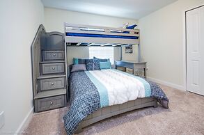 5 Bedroom House for 10 at Storey Lake