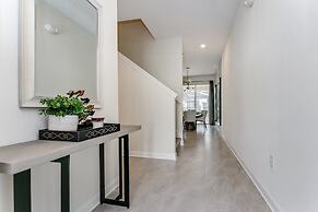 4bed 3Ba Storey Lake Home w. Pool