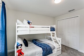 4bed 3Ba Storey Lake Home w. Pool