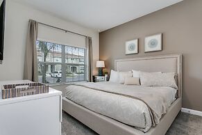 4bed 3Ba Storey Lake Home w. Pool