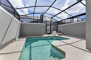 4bed 3Ba Storey Lake Home w. Pool