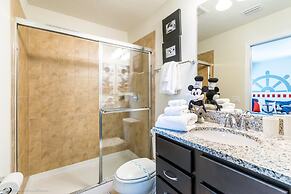 5 Bed 5 Ba Villa with Game Room, Pool & Spa