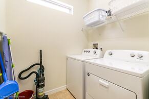 5 Bed 5 Ba Villa with Game Room, Pool & Spa