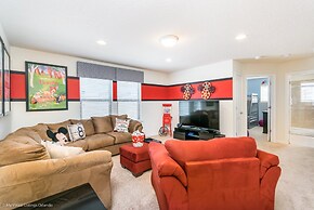 5 Bed 5 Ba Villa with Game Room, Pool & Spa