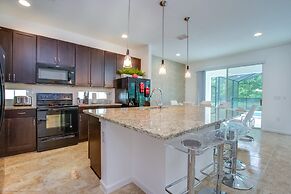 Modern 8 Bdrm 5 Bath Villa