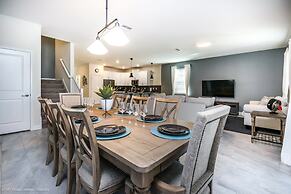 9 Bedroom Rental for 18 Guests