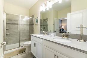 9 Bedroom Rental for 18 Guests