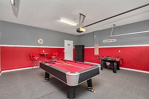 9 Bedroom Rental for 18 Guests