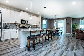 6 Bdrm 5 Bath Golf Resort