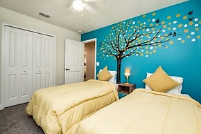 6 Bdrm 5 Bath Golf Resort