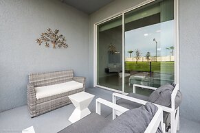 Beautiful 3 Bdrm 2 Bath Condo