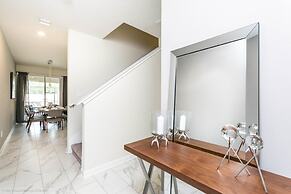 Cool & Modern 4 Ved Storey Lake Pool Home 4911wind