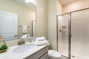 Cool & Modern 4 Ved Storey Lake Pool Home 4911wind