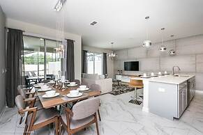 Cool & Modern 4 Ved Storey Lake Pool Home 4911wind