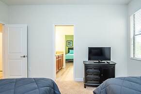 4 Bed 3 Ba Villa with Game Room & Pool