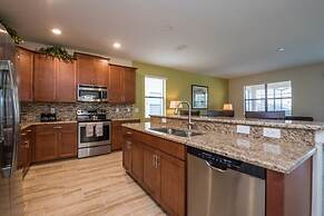 4 Bed 3 Ba Villa with Game Room & Pool