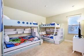 9 Bed Villa with Game Room, Pool & Spa