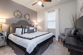 9 Bed Villa with Game Room, Pool & Spa