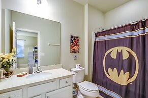 9 Bed Villa with Game Room, Pool & Spa