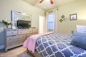 9 Bed Villa with Game Room, Pool & Spa