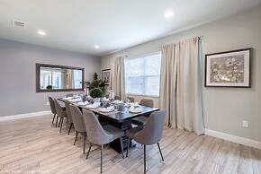 9 Bed Villa with Game Room, Pool & Spa