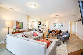 5 Bedroom 5 Bathroom Solterra Resort Luxury Villa