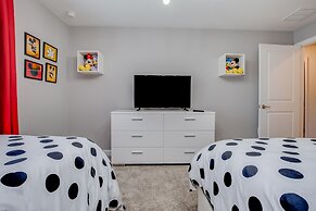 4 Bedroom Town Home with Pool