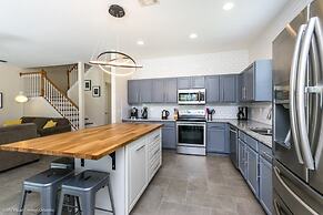 Luxury 5 Bedroom 4 Bath Villa With Bespoke Interi