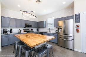 Luxury 5 Bedroom 4 Bath Villa With Bespoke Interi