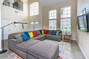 Luxury 5 Bedroom 4 Bath Villa With Bespoke Interi