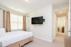 Family Friendly 9 Bedroom 8.5 Bathroom