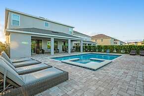 Family Friendly 9 Bedroom 8.5 Bathroom