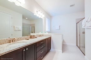 Family Friendly 9 Bedroom 8.5 Bathroom