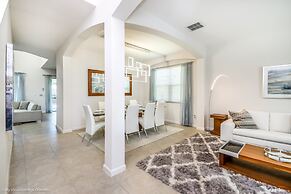 Luxury 6 Bdrm 5.5 Bath Rental Villa