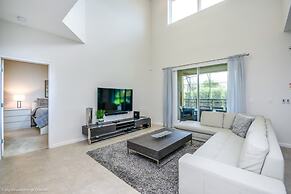 Luxury 6 Bdrm 5.5 Bath Rental Villa