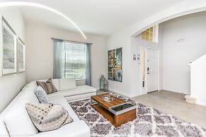 Luxury 6 Bdrm 5.5 Bath Rental Villa