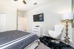 Champions Gate 8 Bedroom Resort Villa