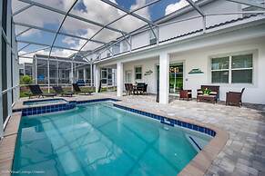 Champions Gate 8 Bedroom Resort Villa