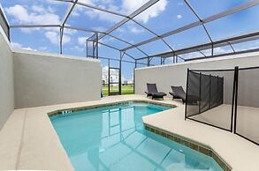 4drm Gated Golf Course Resort