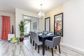 4drm Gated Golf Course Resort