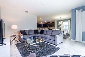 6 Bedroom 5 Bathroom Vacation Home