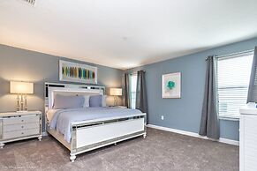 6 Bedroom 5 Bathroom Vacation Home