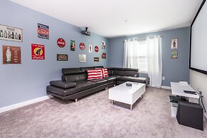 6 Bedroom 5 Bathroom Vacation Home