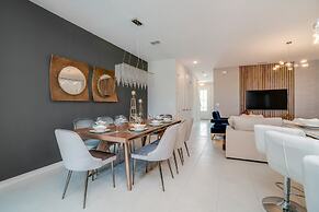 Orlando Newest Resort Community Town Home