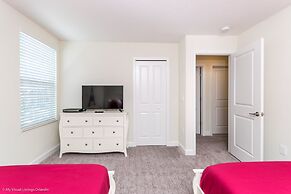 Champions Gate 8 Bedroom